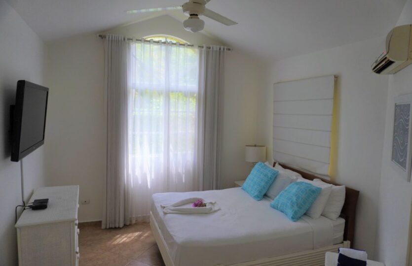 Tropical 3 bed villa
