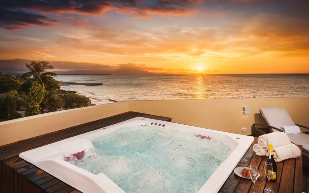 Stunning 4 bedroom Oceanfront Penthouse