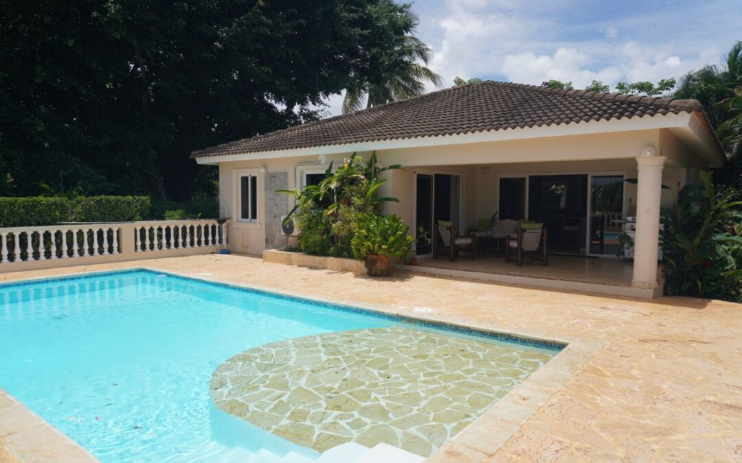 Classic 2 Bedroom Villa With Separate Guest Suite